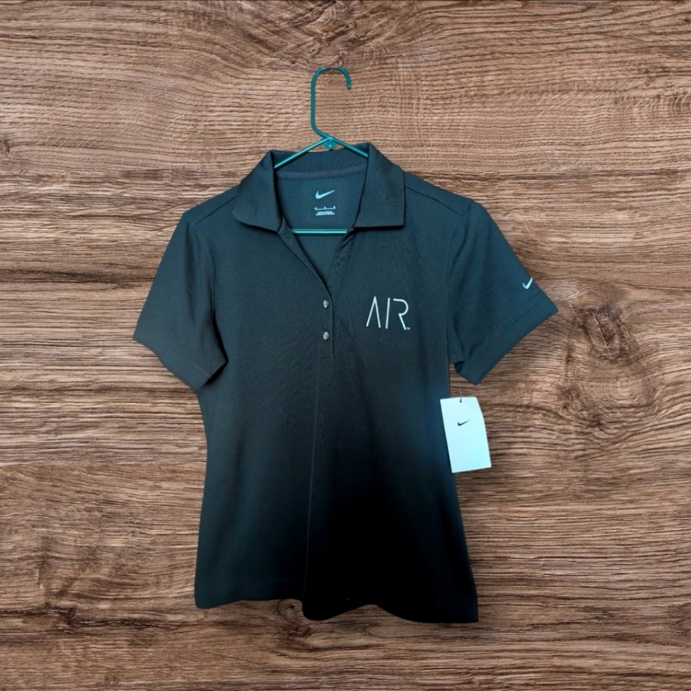 NWT Nike Women's Poly Golf Polo Shirt Black Short Sleeve Size M Logo.